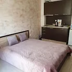Apartment Cozy By Julie