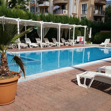 Cozy By Julie Σάνι Μπιτς